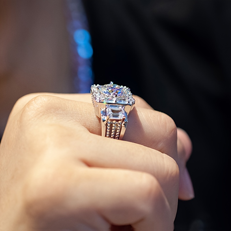 Men's Square CZ Rhinestone Ring - Bright and Unique Finger Accessory